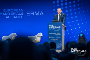 EIT-RAW-MATERIALS-CEO-AT-2022-RAW-MATERIALS-SUMMIT